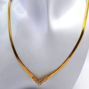 Beautiful v crystal gold necklace 💛 gold filled